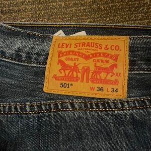 Levi 501 jeans